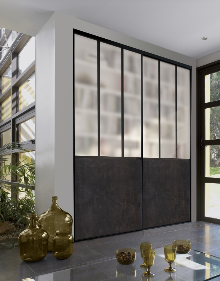 Porte de placard coulissante atelier noir mat profil noir GoodHome Arius H.  248,5 x L. 61.2 cm + amortisseurs
